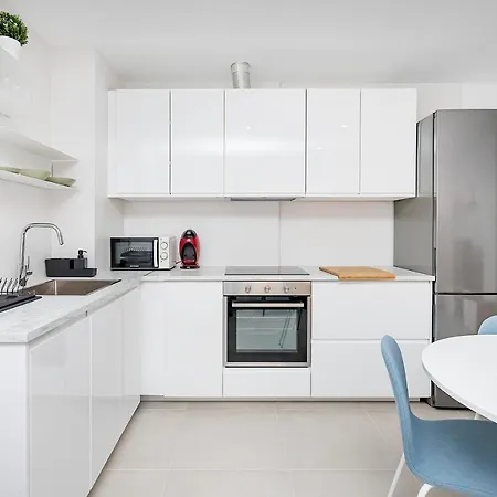 Apartament Bhost - Waikiki *